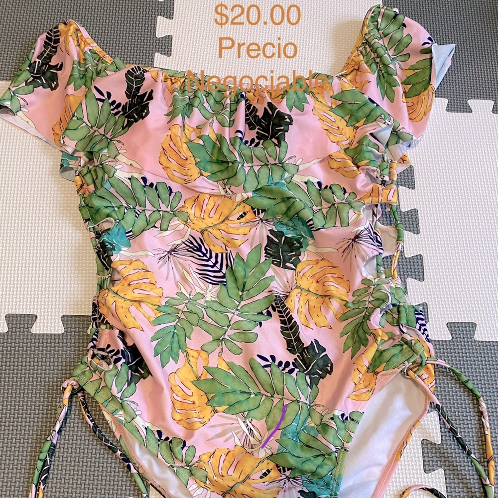 Woman One Piece Bathing Suit